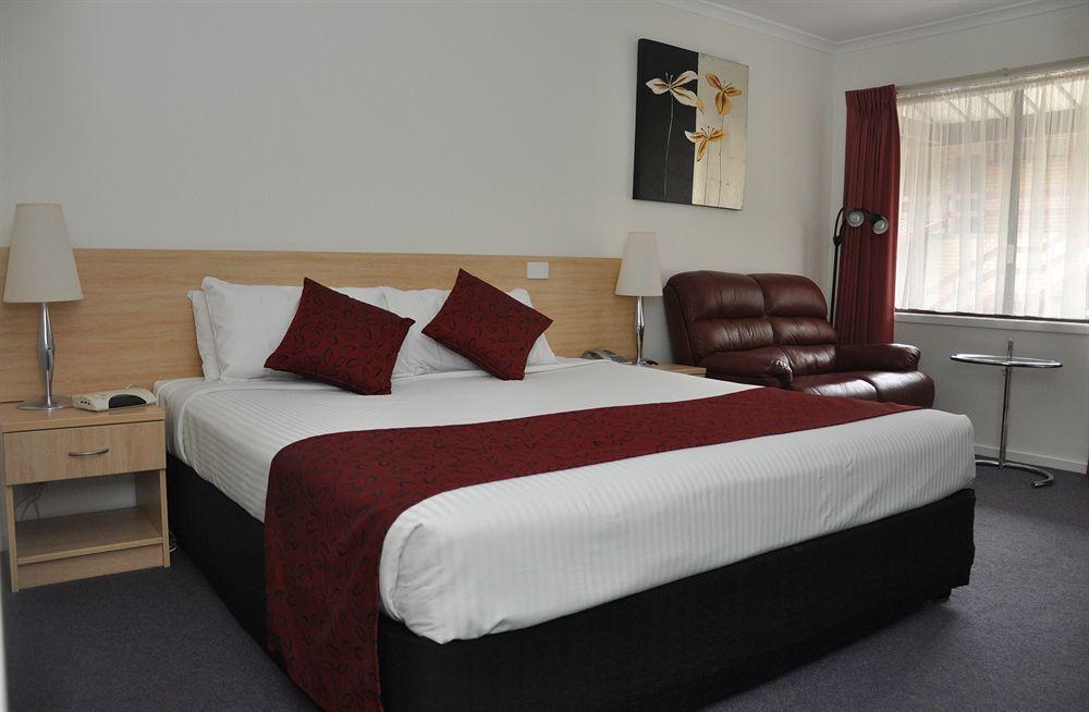 Edinburgh Motor Inn Варрагул Екстер'єр фото